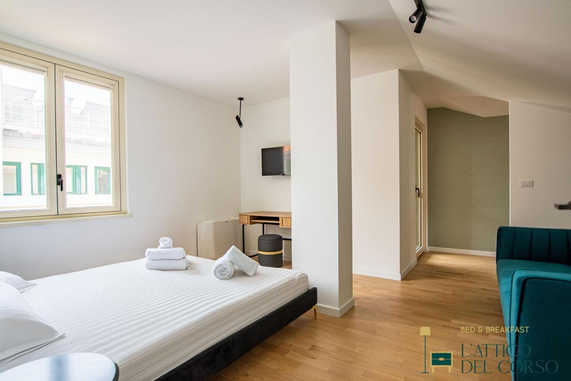 Ferienwohnung L'Attico Del Corso Triest Exterior foto